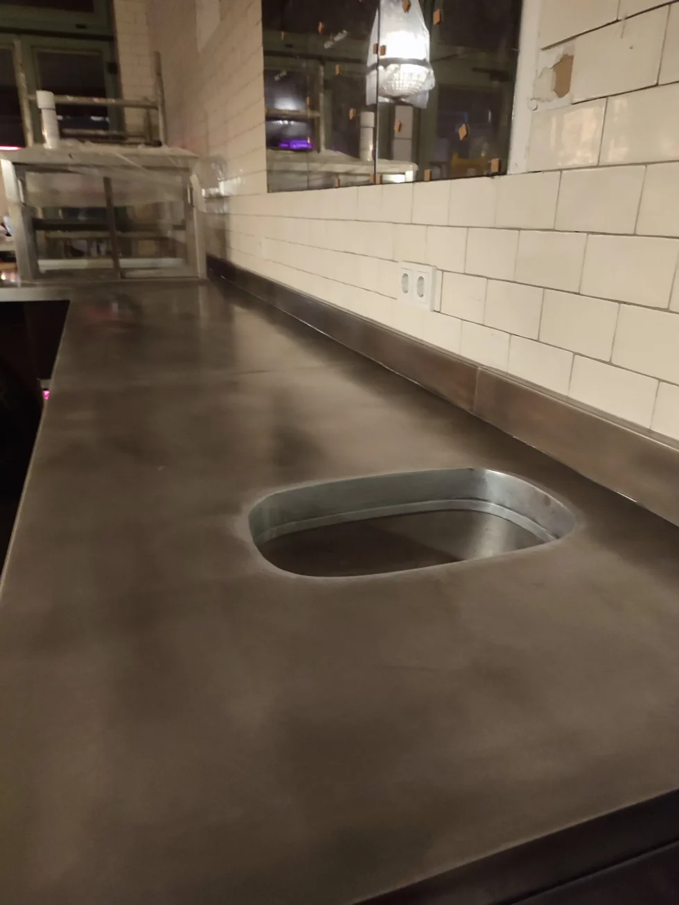 Fabrication de bar et piste de comptoir en cuivre, laiton et zinc