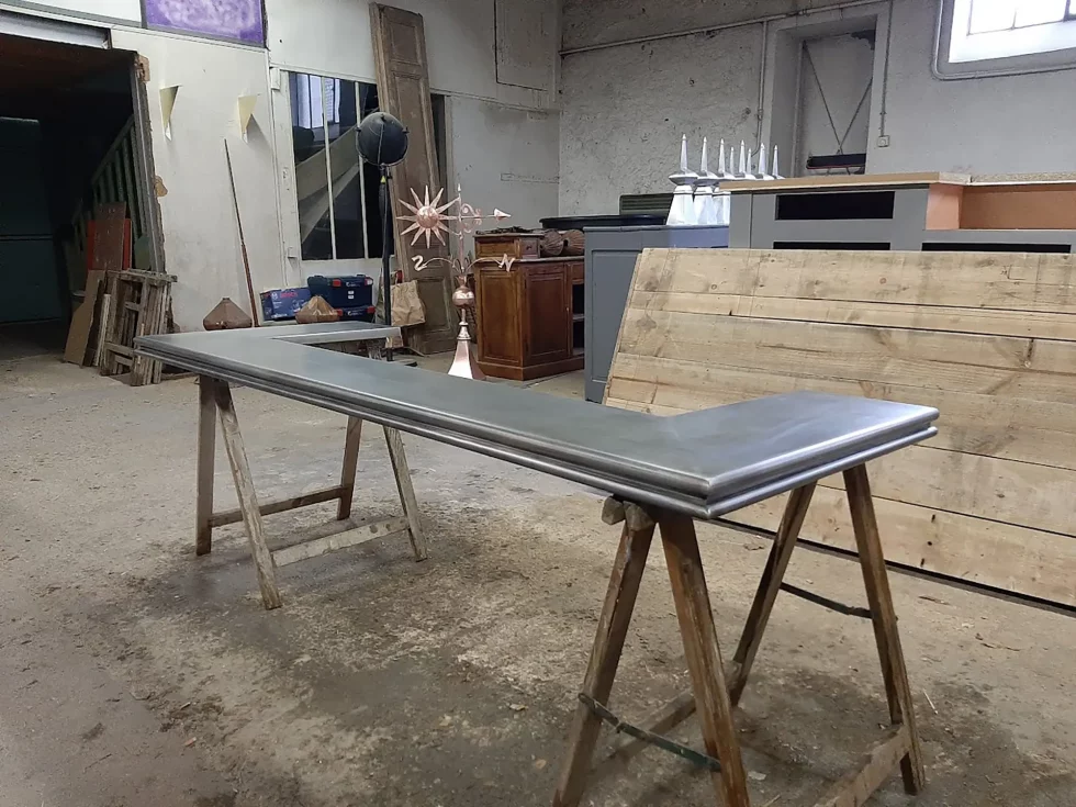 Fabrication de bar et piste de comptoir en cuivre, laiton et zinc